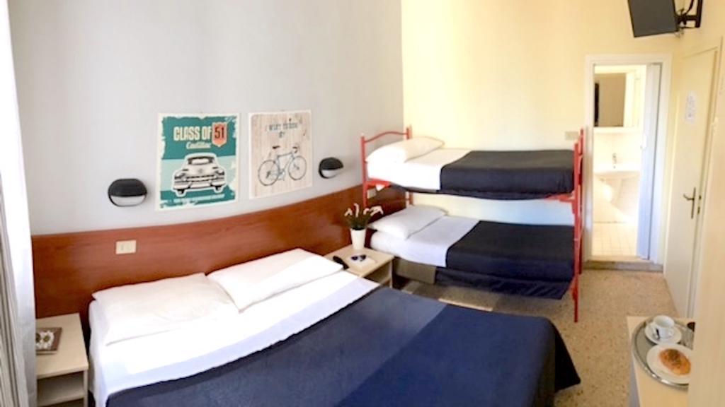 Hotel Byron Solo Per Giovani Riccione Eksteriør bilde